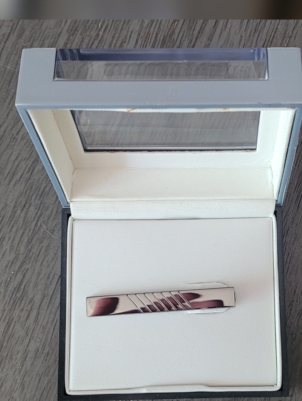 Geoffrey Beene Silver Diagonal-Engraved Tie Bar